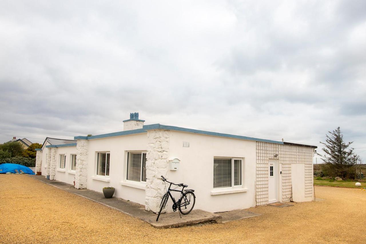 Beachcomber Cottages Баликонийли Екстериор снимка